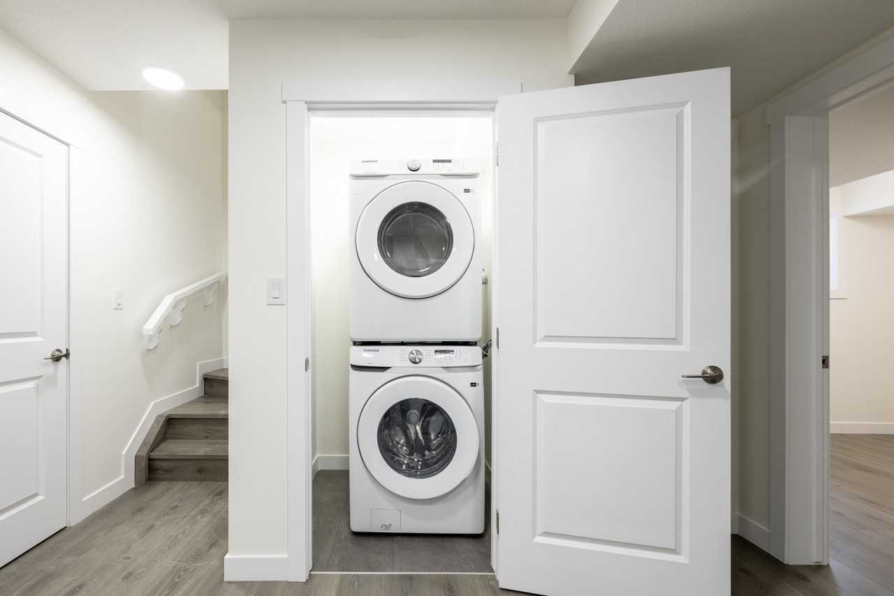 9813 107 Ave - Photo 4 of 50