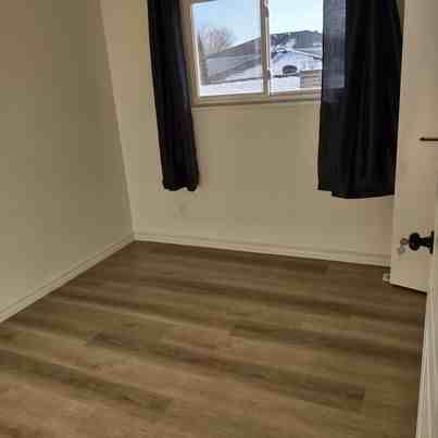 24 Lonsdale Pl - Photo 3 of 9