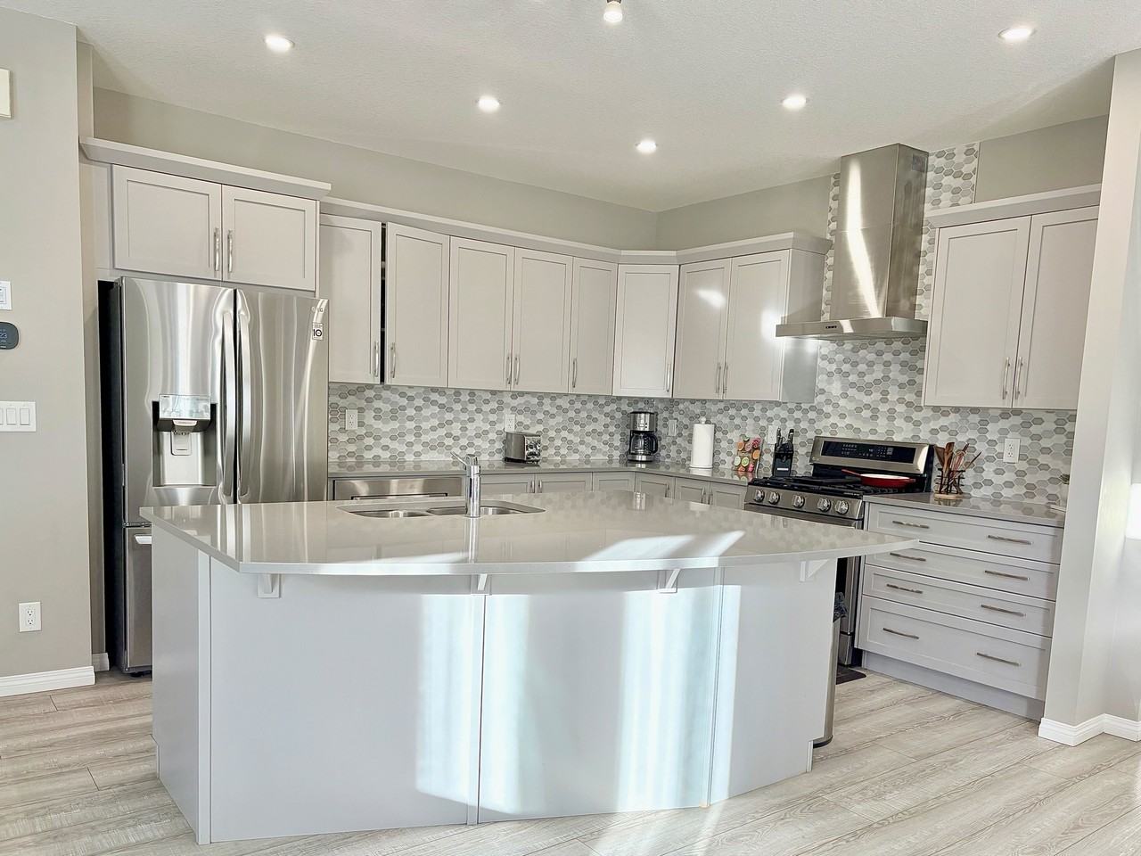 59 Yorkstone Grove Sw - Photo 2 of 32