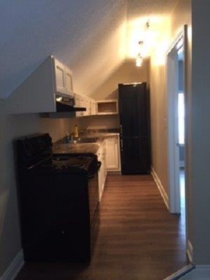 100 Owen St - Photo 4 of 23