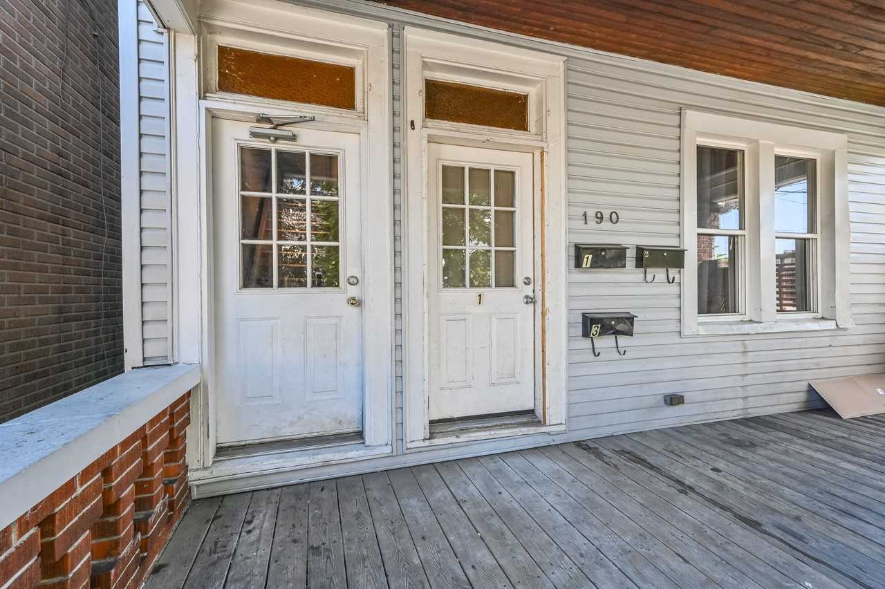 190 Lottridge St - Photo 2 of 33