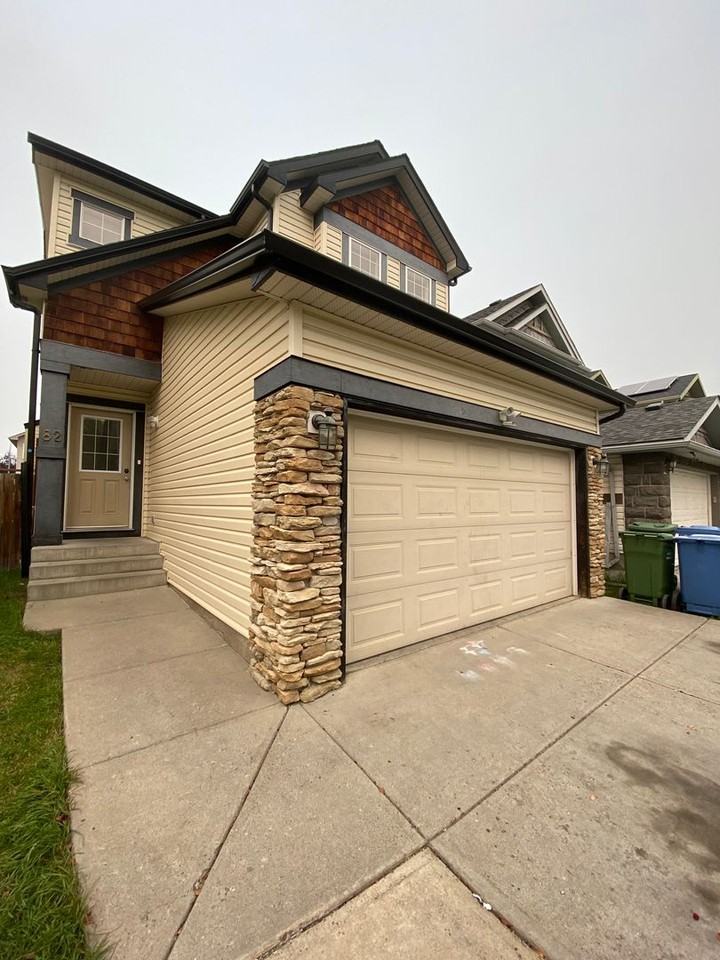 82 Bridleridge Green Sw - Photo 2 of 24