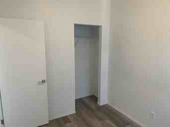 12034 41 St Nw - Photo 7 of 14