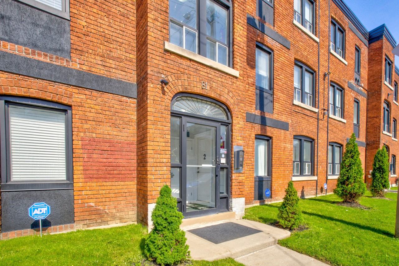 81 Gibson Ave - Photo 2 of 13