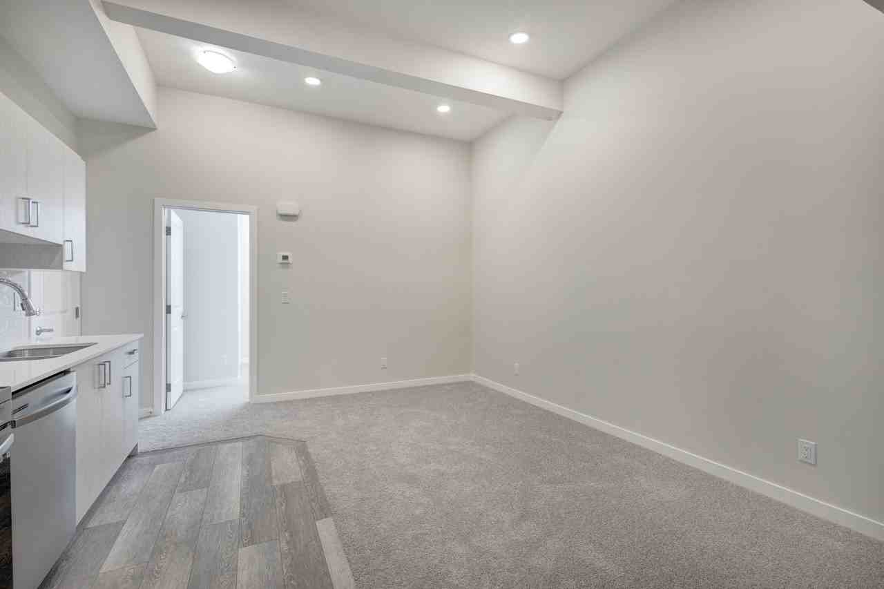 213-B Walcrest Way SE - Photo 2 of 9