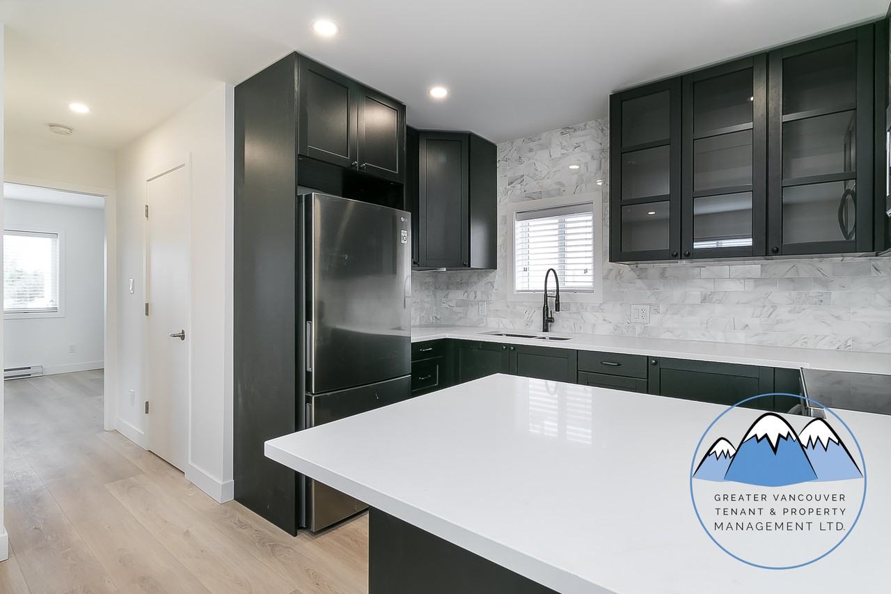 13570 Binnie Lane - Photo 4 of 33