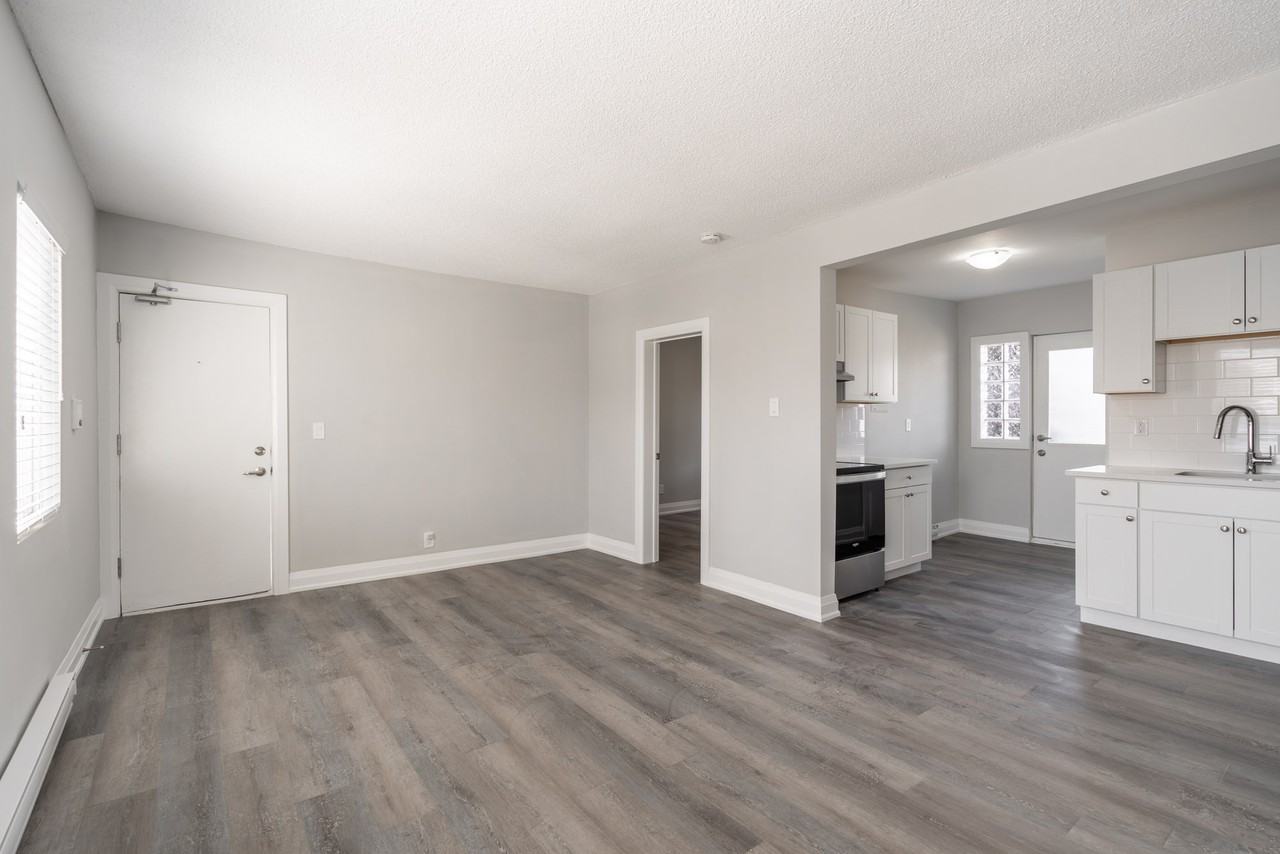 81 Gibson Ave - Photo 4 of 13