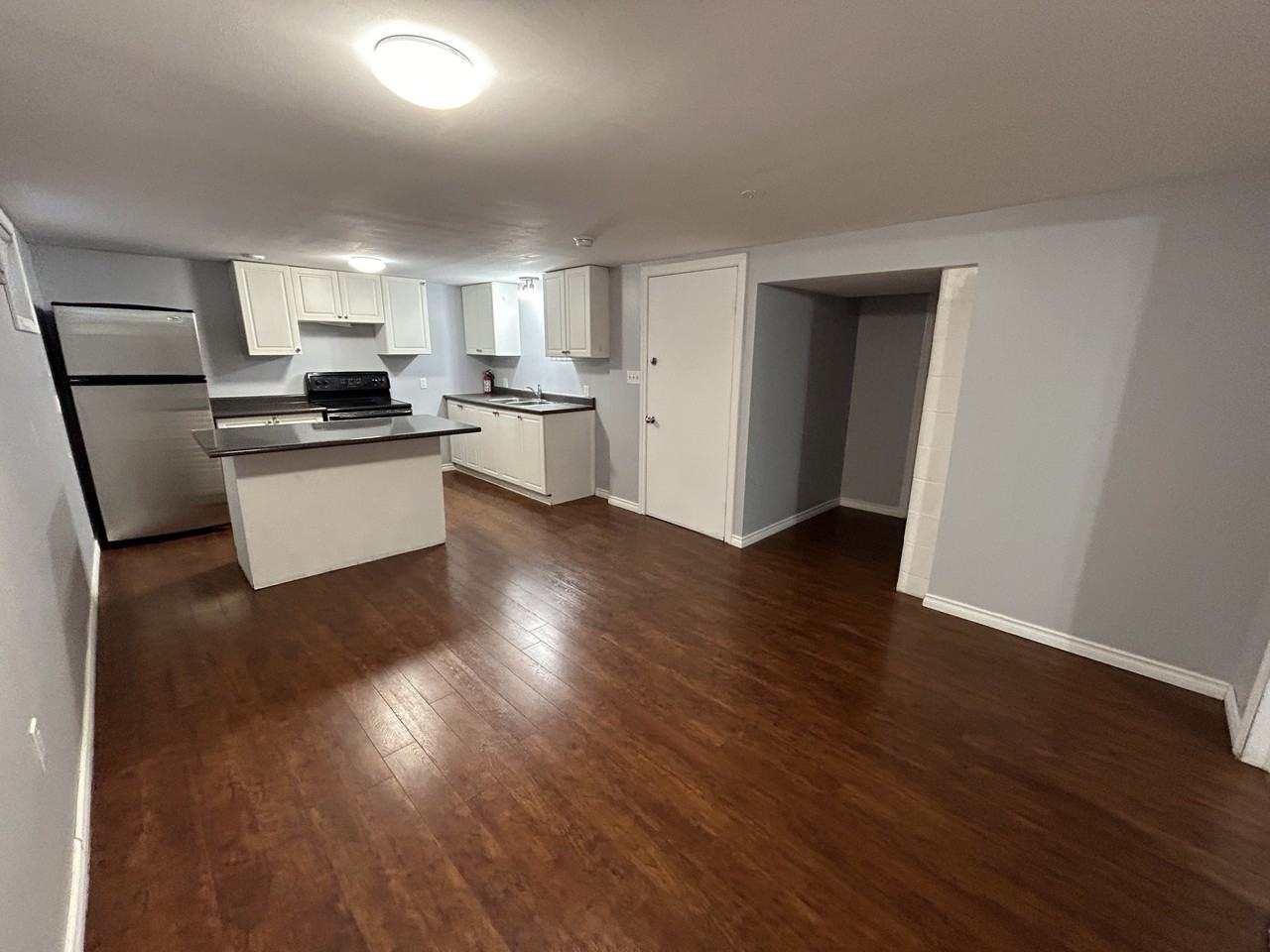 308 East 42nd Lower Unit - Photo 6 of 17