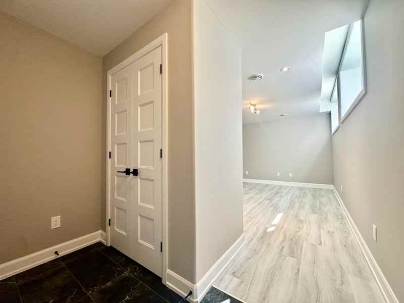 1232 Montblanc Cres - Photo 3 of 13