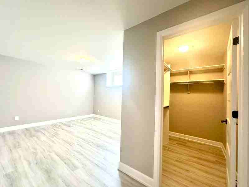 1232 Montblanc Cres - Photo 6 of 13