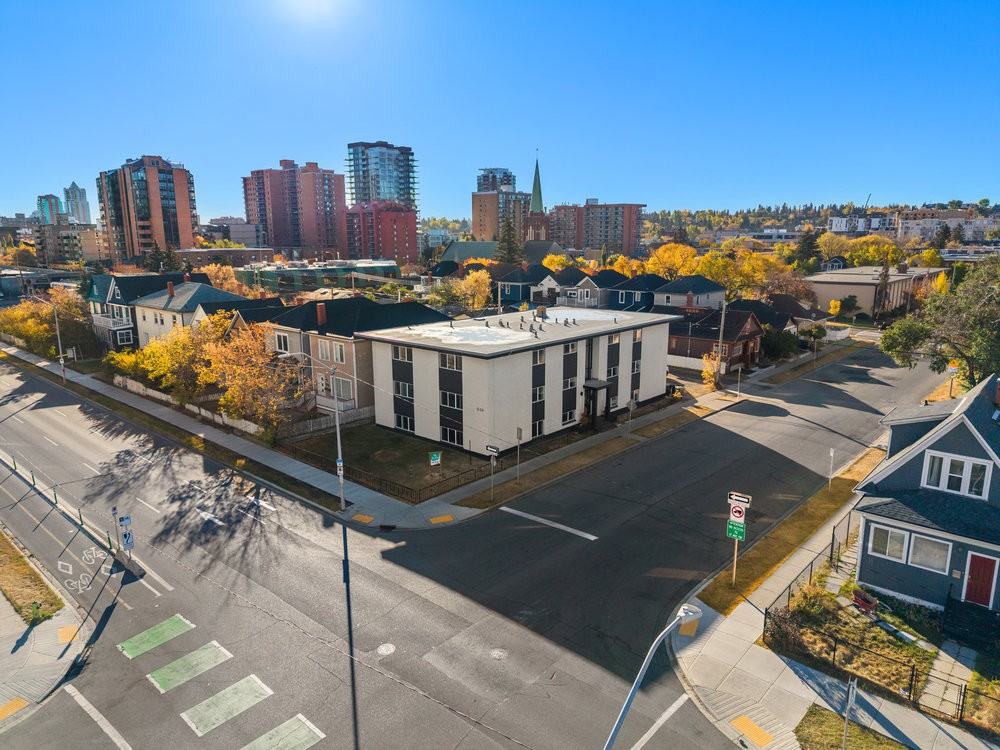 1535 Angel - Photo 2 of 34