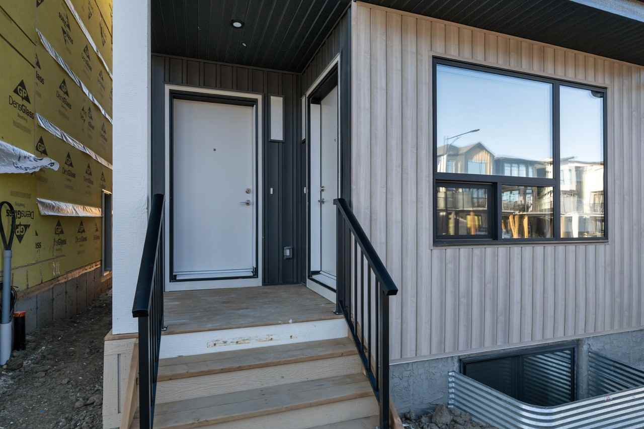 7470 Klapstein Cres Sw - Photo 3 of 36