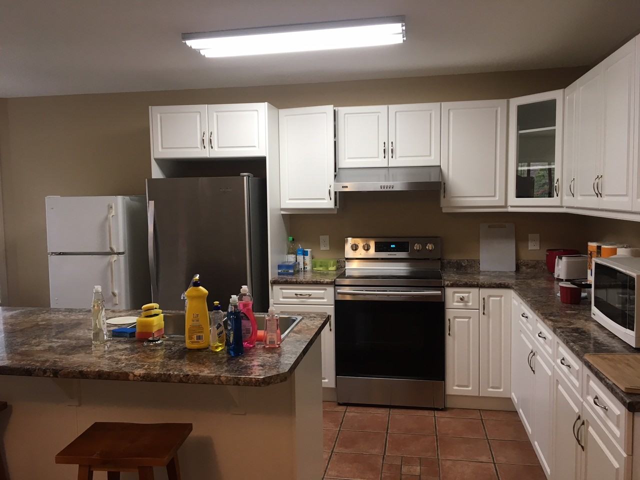 11438 76 Ave NW, Edmonton, AB - Photo 7 of 9