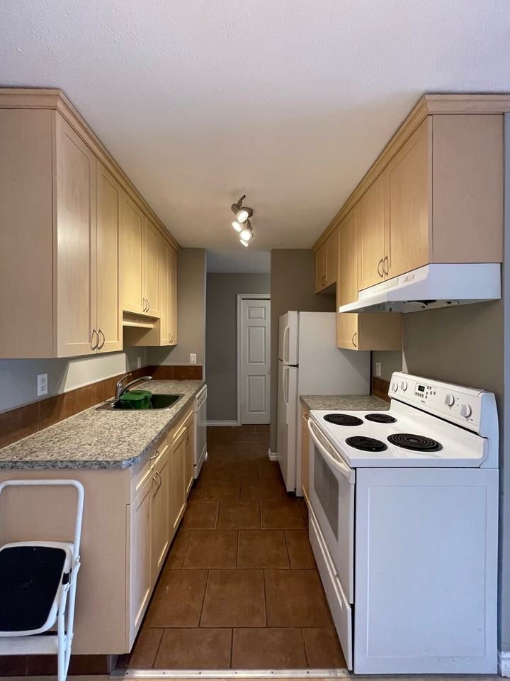 9904 90 Avenue Northwest - Photo 2 of 50