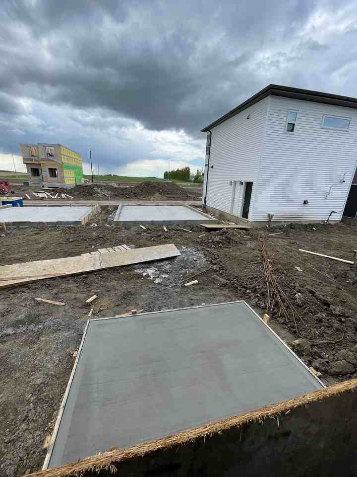 4112 66 St - Photo 4 of 50