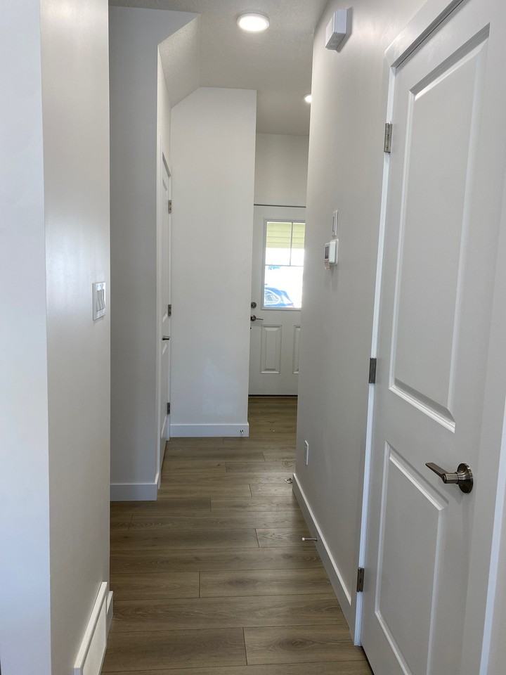 740 Daniels Way Southwest - Photo 3 of 25