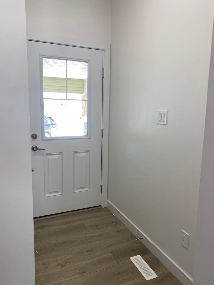 740 Daniels Way Southwest - Photo 4 of 25