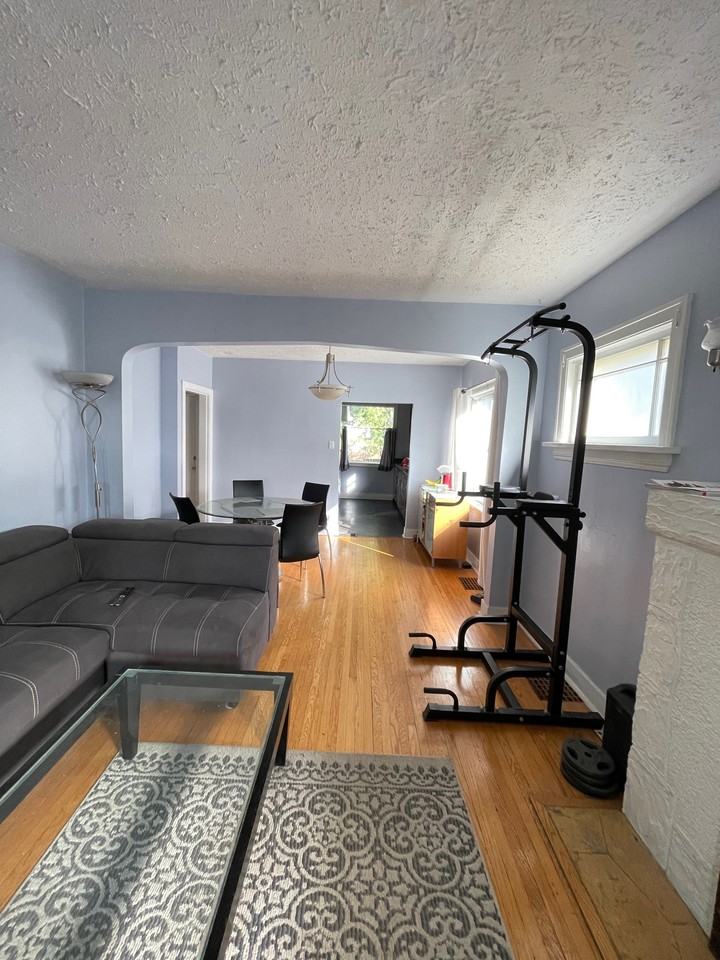 10918 84 Avenue & 10922 84 AVE - Photo 4 of 45