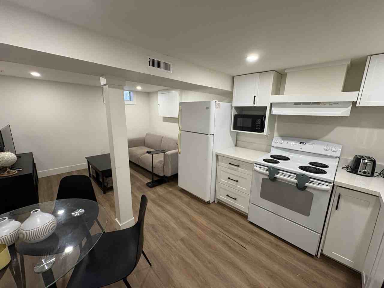 174 East Avenue North - Photo 4 of 14