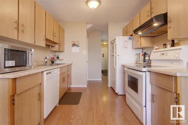 11111 26 Ave NW, Edmonton, AB T6J 5M7, Canada - Photo 7 of 28