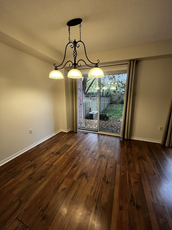 53 Pickett Cres - Photo 7 of 18