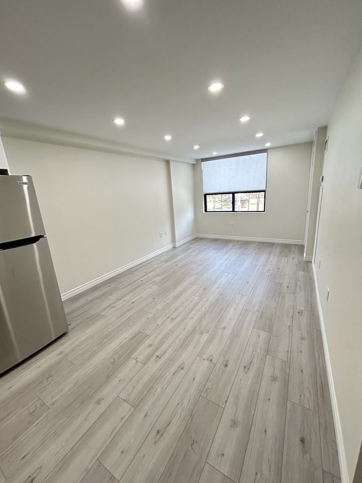 190 Gage Ave South Unit 205 - Photo 7 of 12