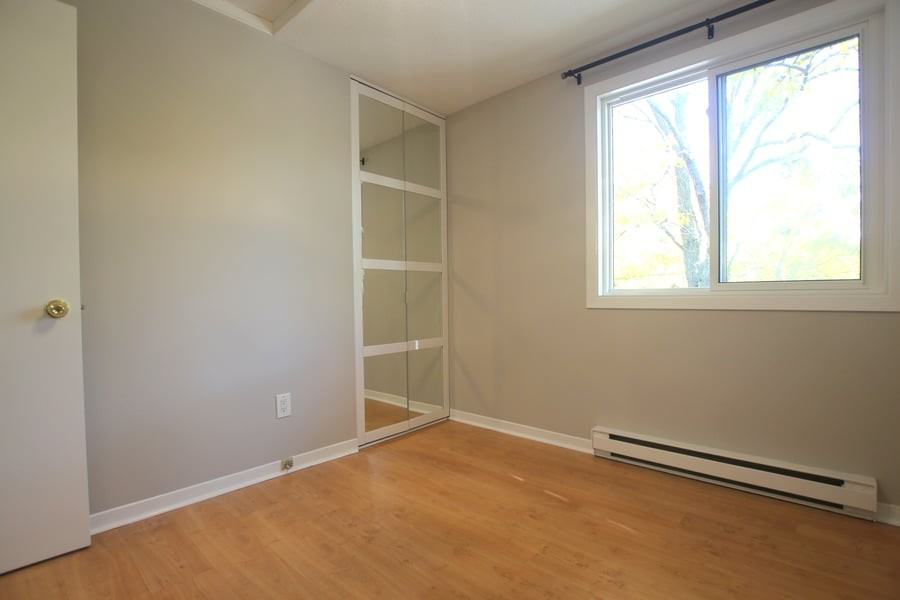 37 Robinson Ave Unit F - Photo 7 of 11