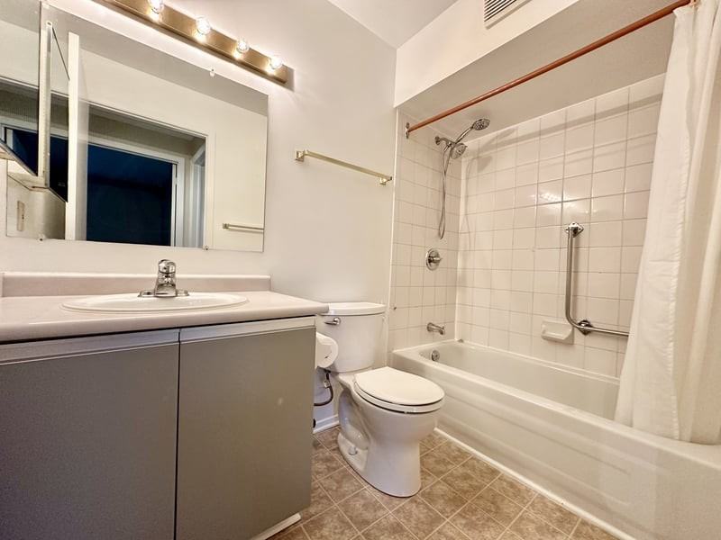 280 Brittany Drive Unit 306 - Photo 7 of 14