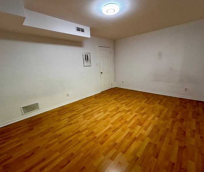 225 Cobourg Street Unit 2 - Photo 7 of 11