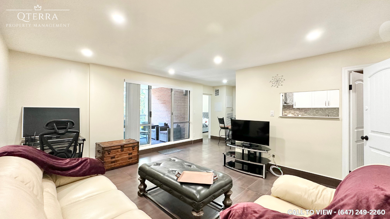 233-3025 The Credit Woodlands, Mississauga, Ontario L5C 2V3 - Photo 3 of 13