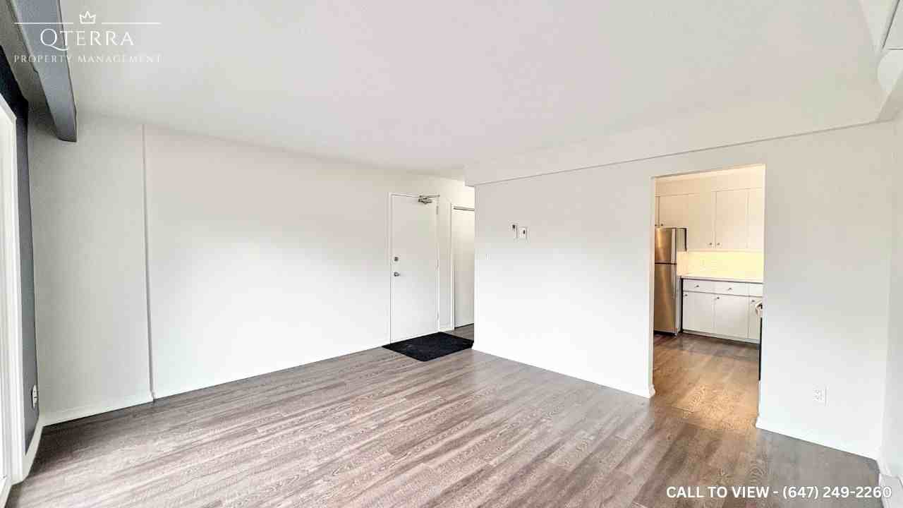 359 Elgin Crt - Photo 5 of 21