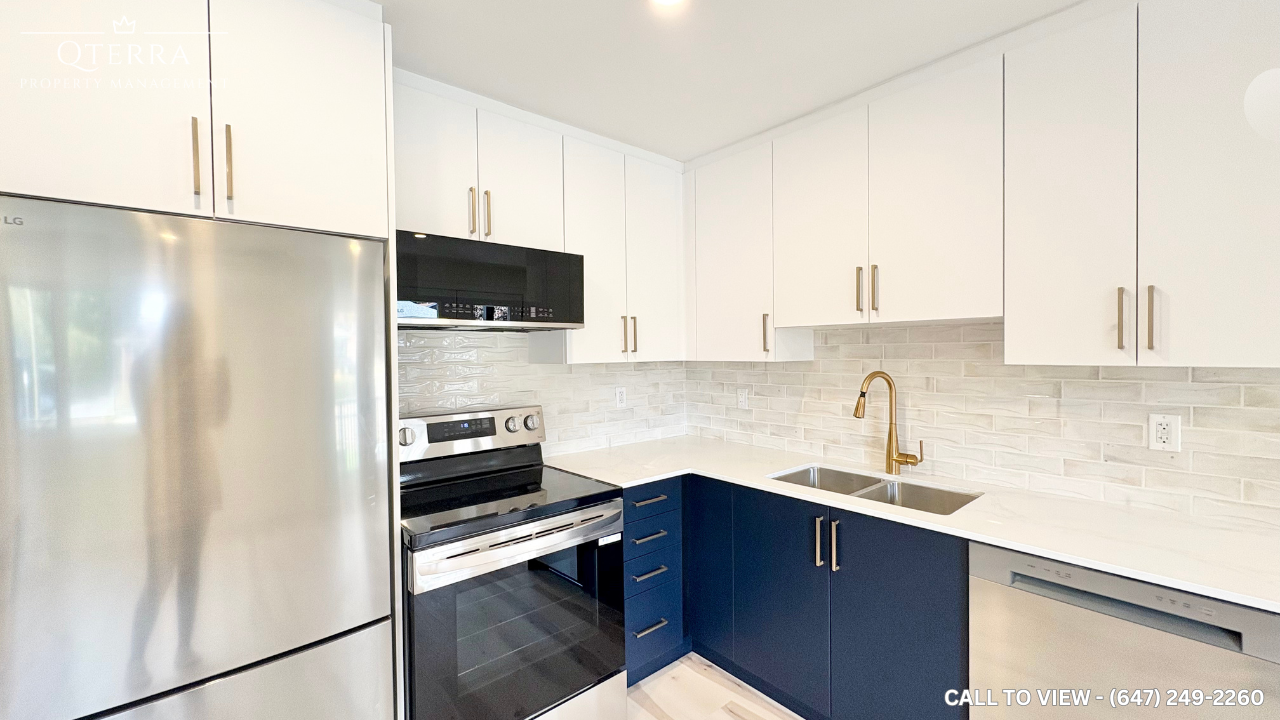 692B Crystal St, Ottawa, Ontario K1K 2G2 - Photo 2 of 9