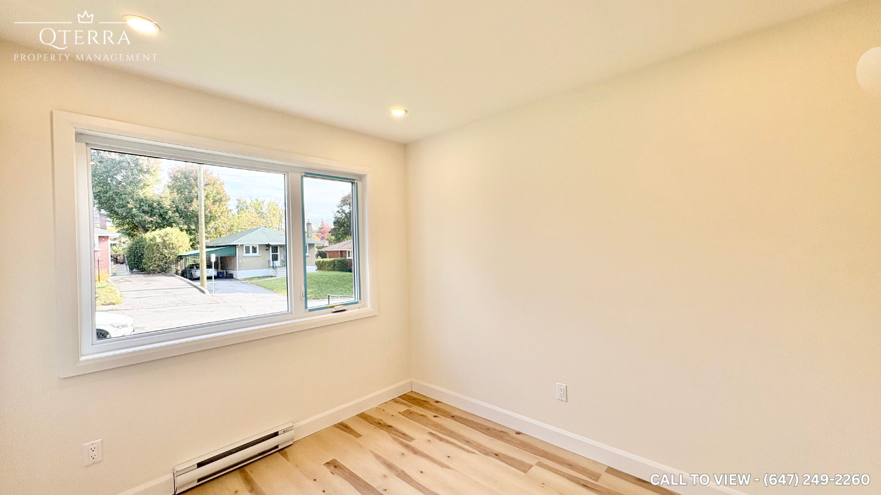 692B Crystal St, Ottawa, Ontario K1K 2G2 - Photo 4 of 9