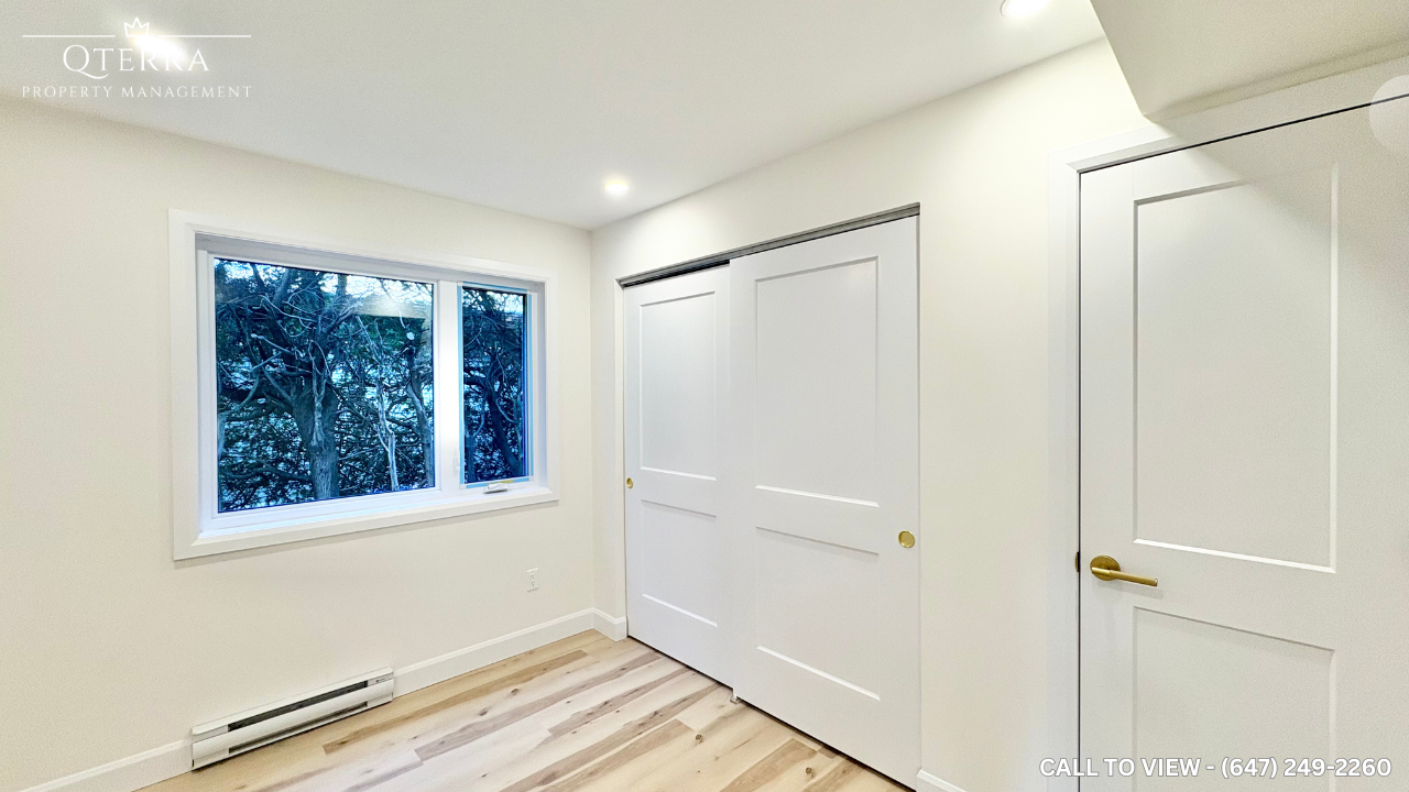 694B Crystal St - Photo 5 of 19