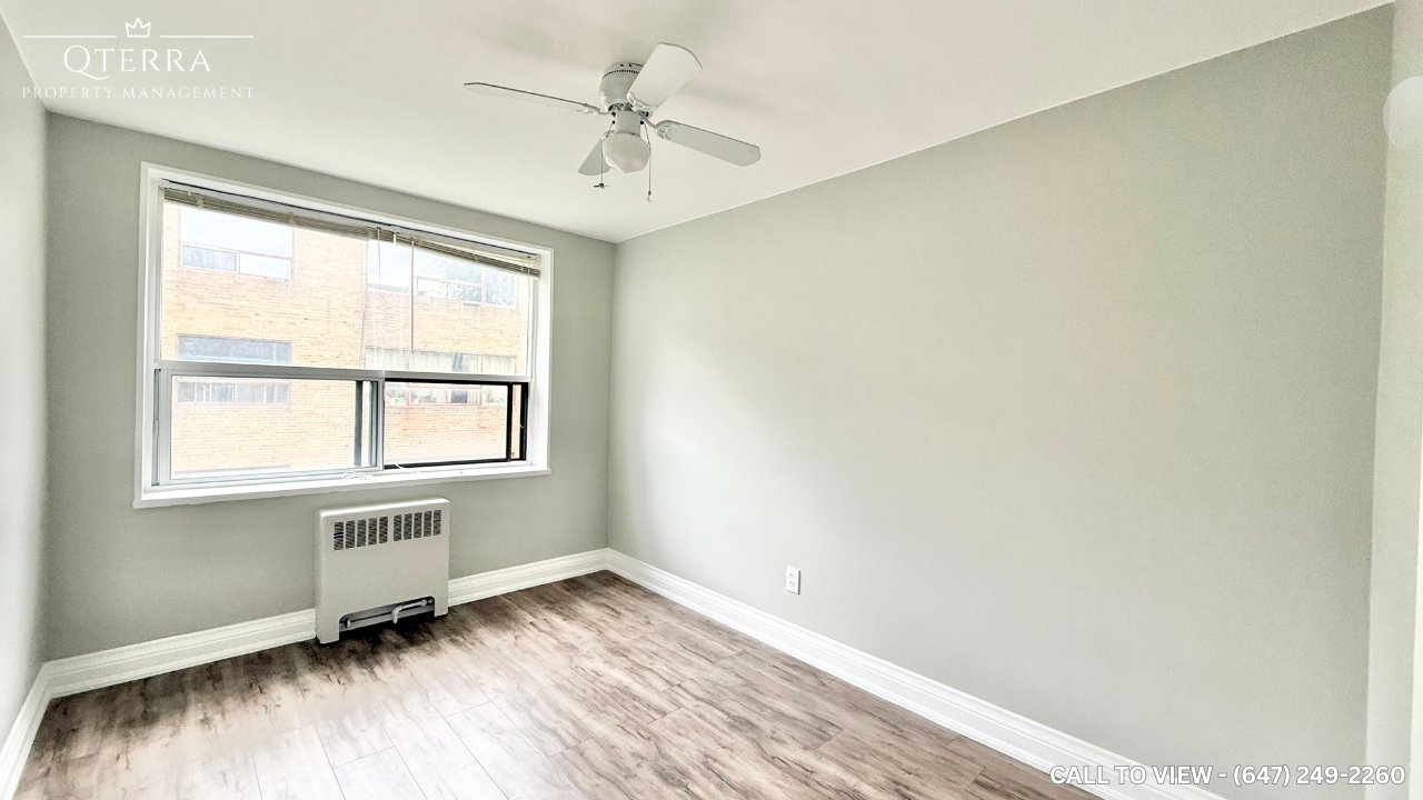 8-6 Kings Point Dr, Etobicoke, Ontario M8Y 1Z4 - Photo 6 of 11