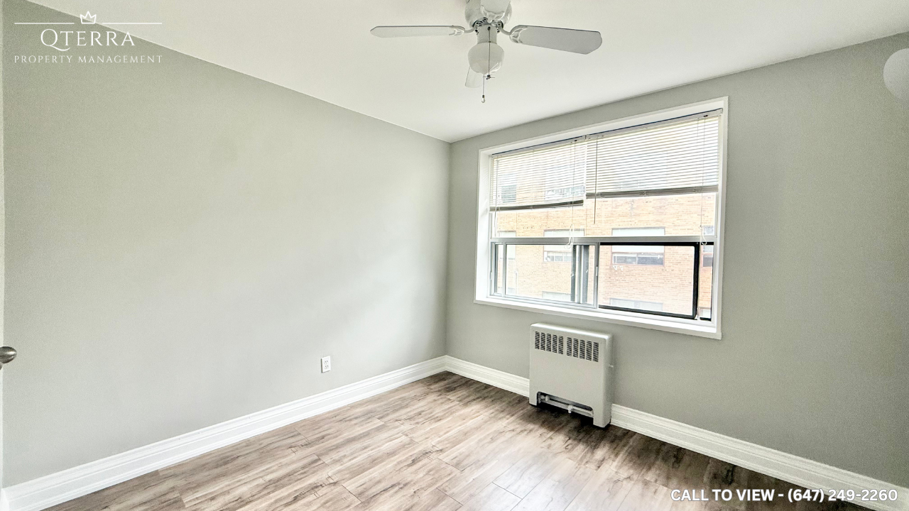 8-6 Kings Point Dr, Etobicoke, Ontario M8Y 1Z4 - Photo 7 of 11