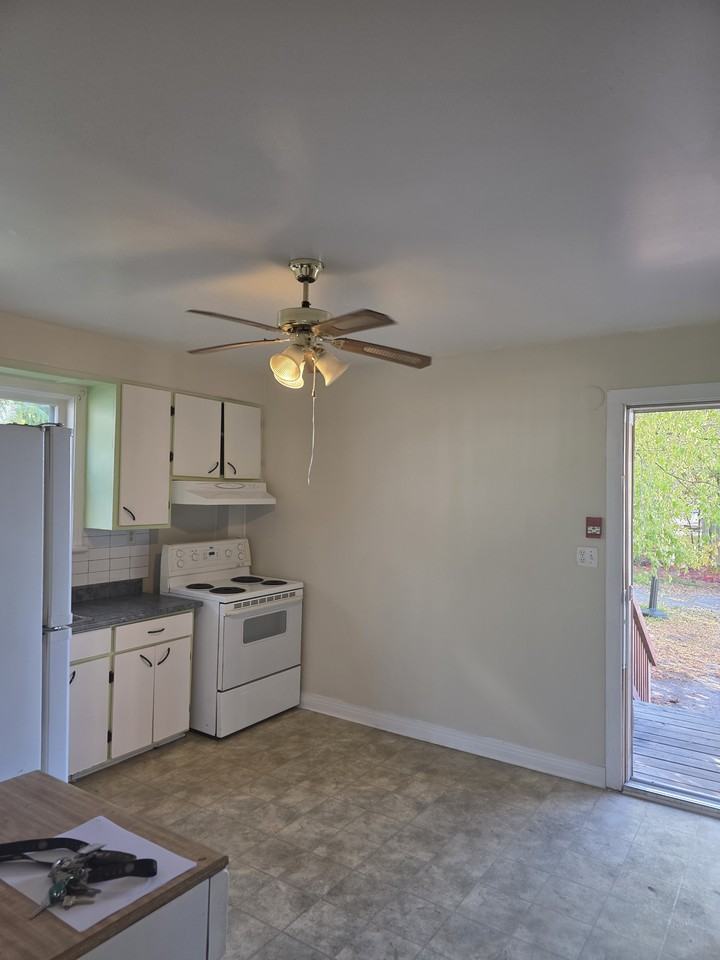 256 Hamilton Street - Photo 2 of 12