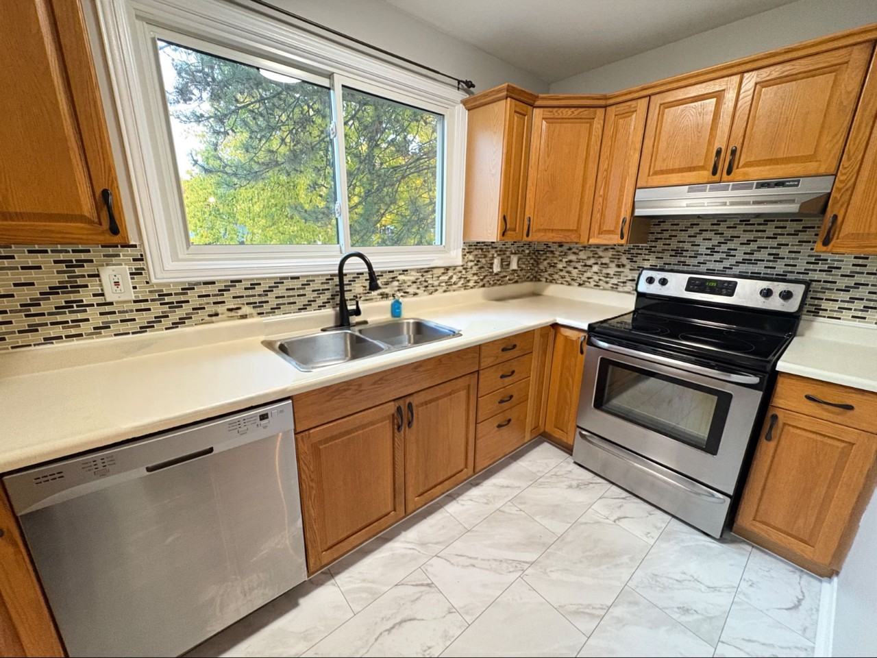 51 Caroga Court Unit 1 - Photo 6 of 32