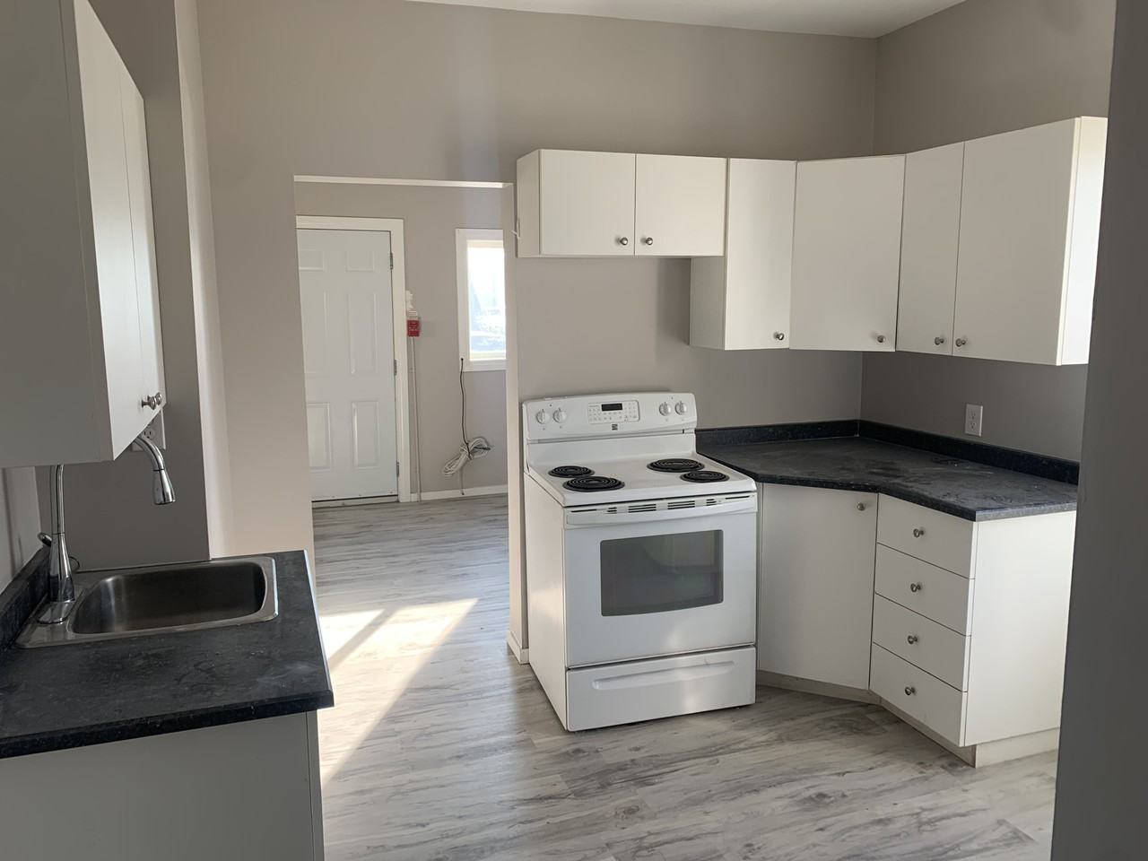 1034 Brussels Street - Photo 2 of 9