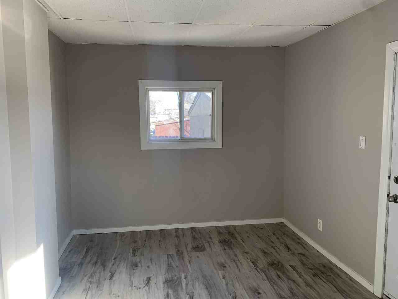 1034 Brussels Street - Photo 5 of 9