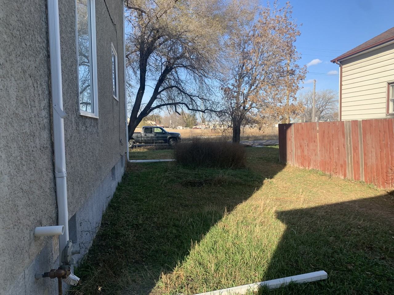 1034 Brussels Street - Photo 7 of 9