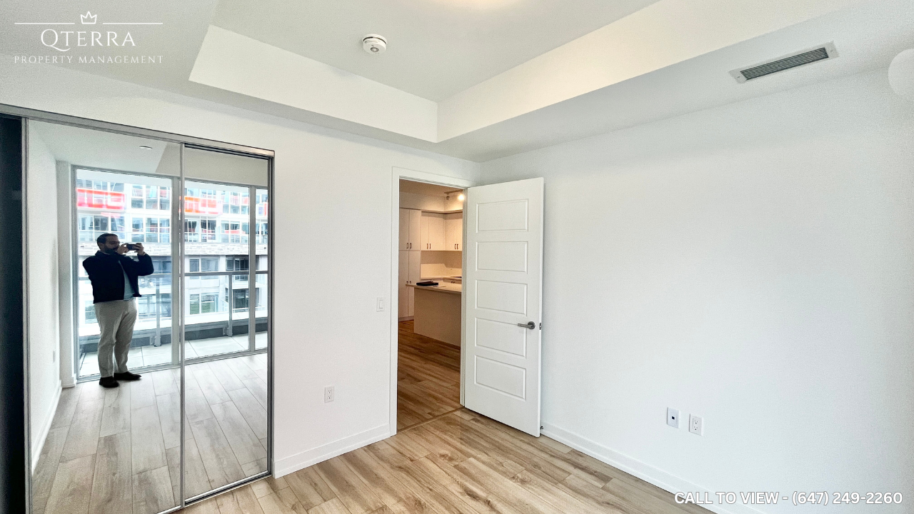 327-333 Sunseeker Ave, Innisfil, Ontario L9S 0J7 - Photo 4 of 7