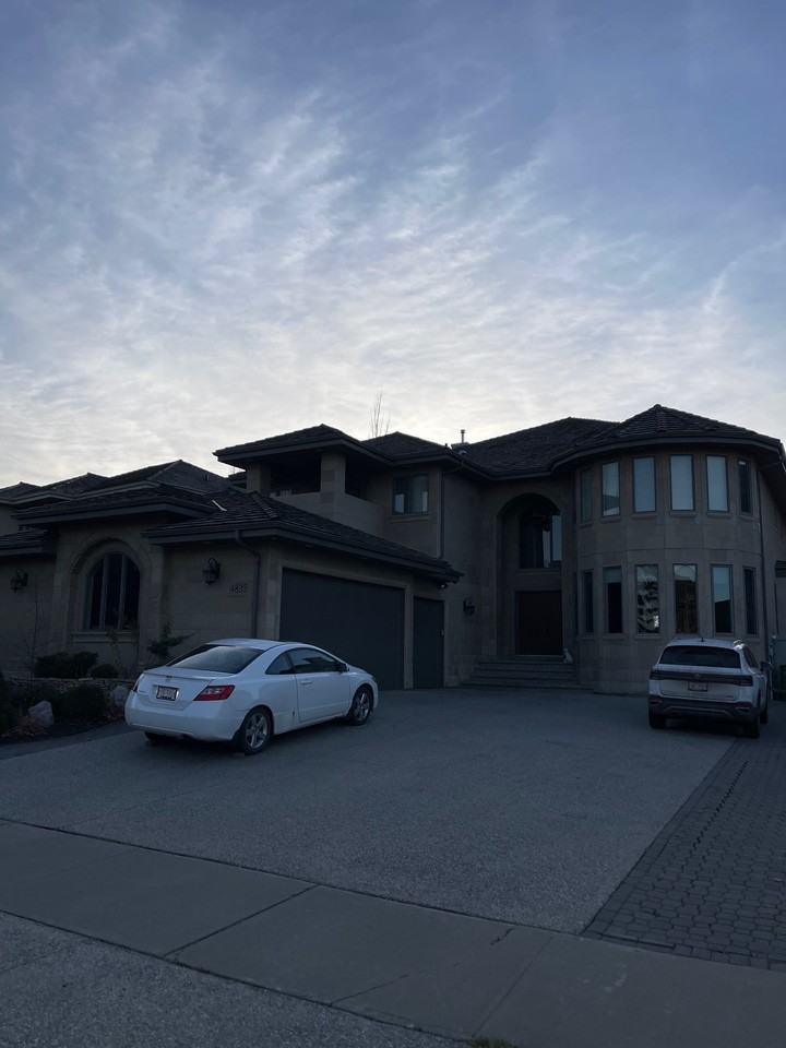 4835 Mactaggart Crest Ct NW — Luxury 4,864 sq. ft Executive Home for Rent - Photo 3 of 50