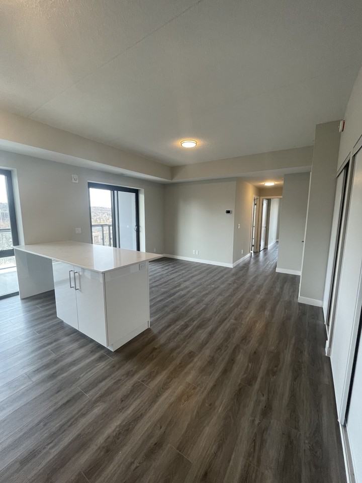 15 Queen St S - Photo 3 of 18