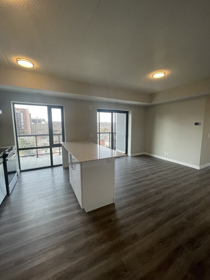 15 Queen St S - Photo 4 of 18