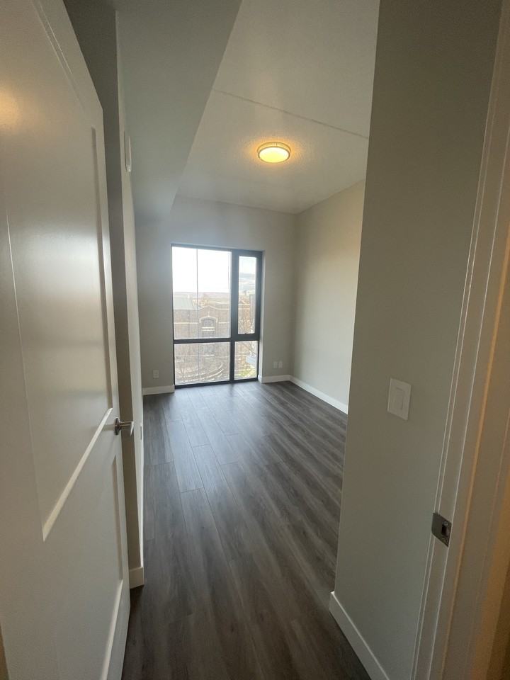 15 Queen St S - Photo 7 of 18