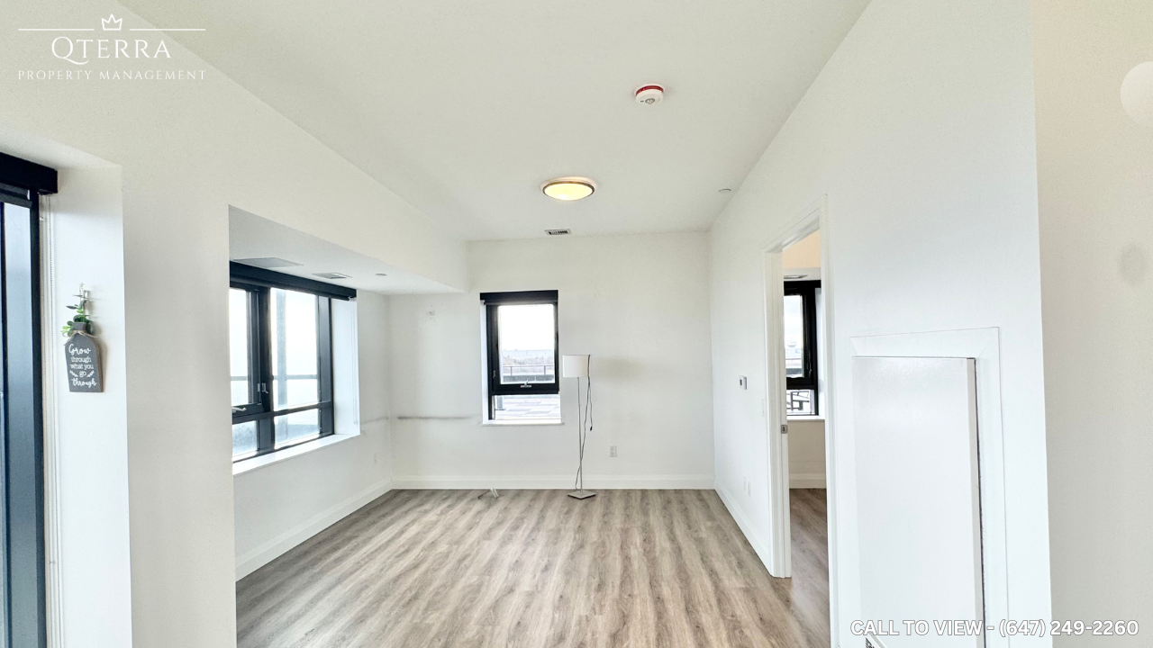 332 Gosling Gardens - Photo 3 of 21