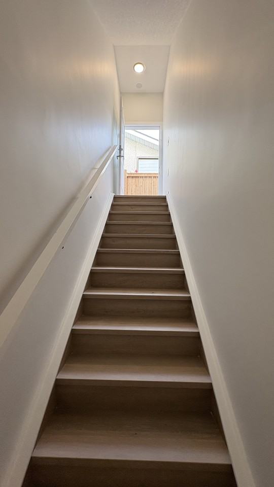 1527 51 St SE - basement - Photo 2 of 10