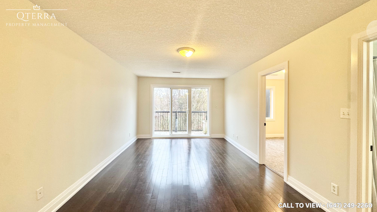 45 Cedarhill Cres - Photo 3 of 31