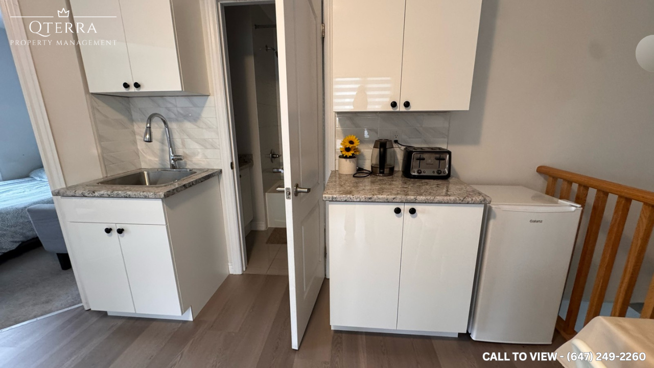 542 White's Hill Ave, Markham, Ontario L6B 0J9 - Photo 2 of 6